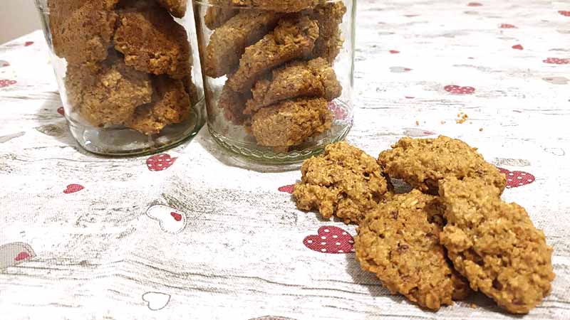 Biscotti avena, mandorle e noci