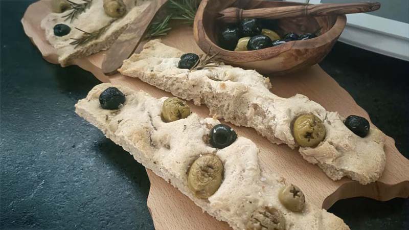 Focaccia senza glutine alle olive