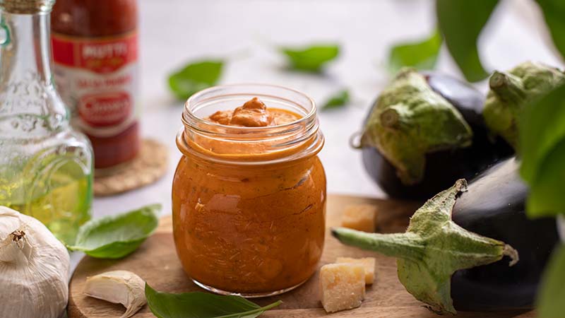 Pesto di melanzane e basilico