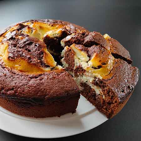 Torta al cacao con crema al formaggio