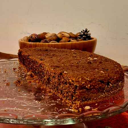 Torta semi integrale carote, noci e cioccolato vegan